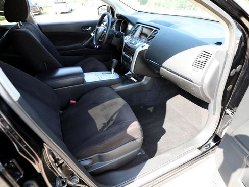 Used 2013 Nissan Murano S image 10