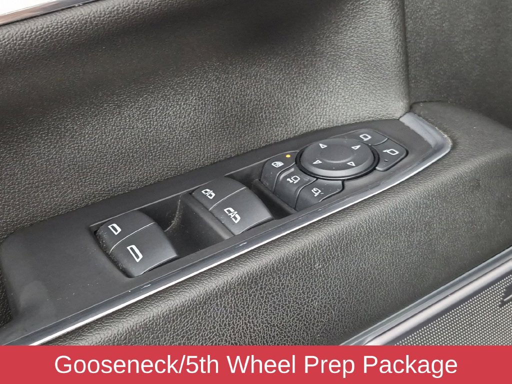Used 2024 Chevrolet Silverado 2500 High Country w/ High Country Premium Package AWD/4WD image 14