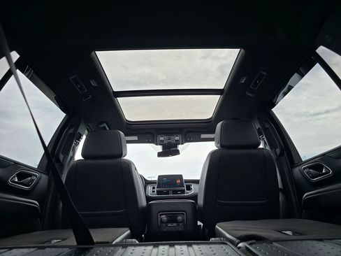 Used 2024 Chevrolet Tahoe RST w/ Sport Performance Package AWD/4WD image 12