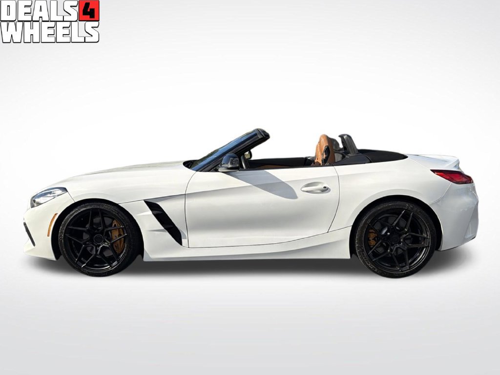 Used 2020 BMW Z4 M40i w/ Premium Package RWD image 2