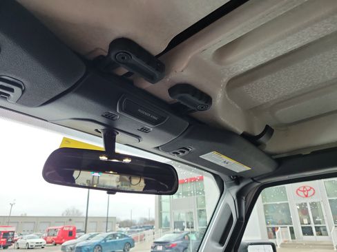 Used 2020 Jeep Wrangler Unlimited Sport AWD/4WD image 30