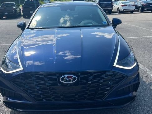 Used 2021 Hyundai Sonata Limited w/ Cargo Package FWD image 2
