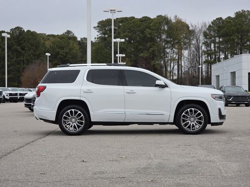 Used 2023 GMC Acadia Denali w/ Denali Ultimate Package image 8