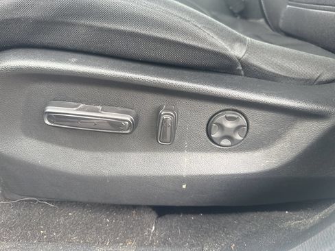 Used 2019 Honda CR-V EX image 11