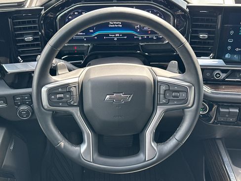 Used 2024 Chevrolet Silverado 1500 LT Trail Boss w/ LT Trail Boss Premium Package AWD/4WD image 23