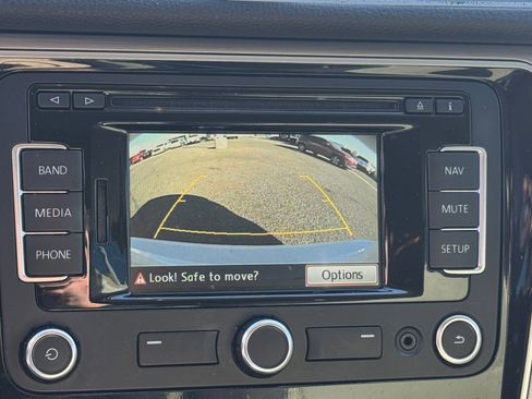 Used 2014 Volkswagen Passat 1.8T SE image 23