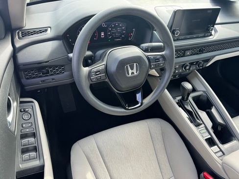 Used 2023 Honda Accord LX image 17