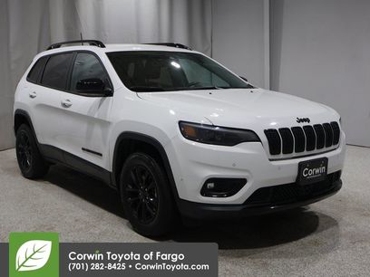 Used 2023 Jeep Cherokee Altitude Lux