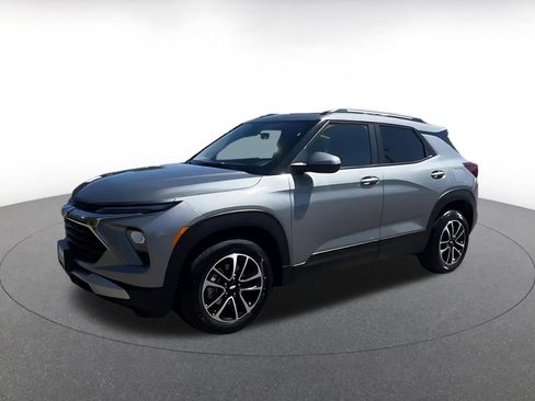 Used 2025 Chevrolet TrailBlazer LT FWD image 8