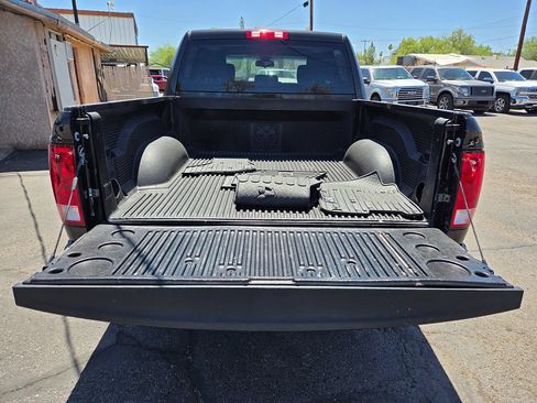 Used 2016 RAM 1500 Express w/ Black Ram 1500 Express Group AWD/4WD image 16
