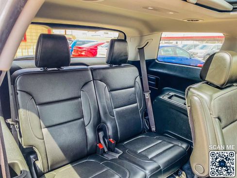 Used 2022 GMC Acadia SLT w/ Elevation Edition FWD image 31
