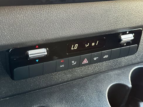 Used 2019 Mercedes-Benz Sprinter 144 Cargo image 28