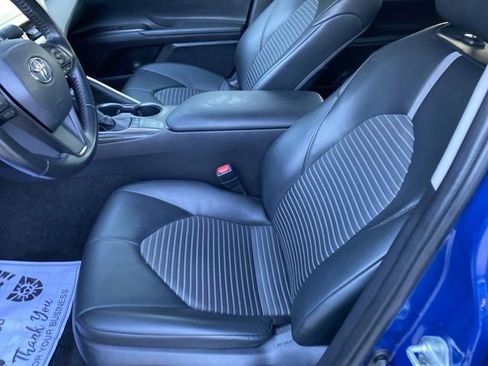Used 2023 Toyota Camry SE image 19