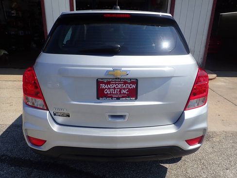 Used 2019 Chevrolet Trax LS FWD image 17