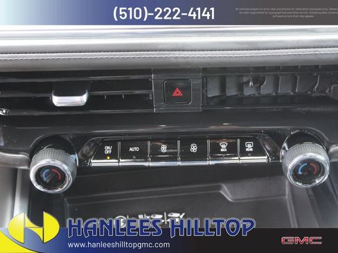 Used 2025 Chevrolet Suburban LT RWD image 23