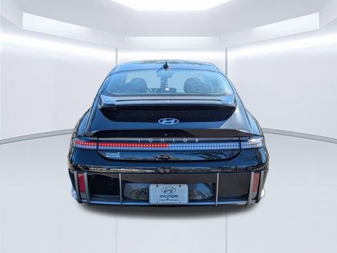 Used 2023 Hyundai Ioniq 6 Limited image 5
