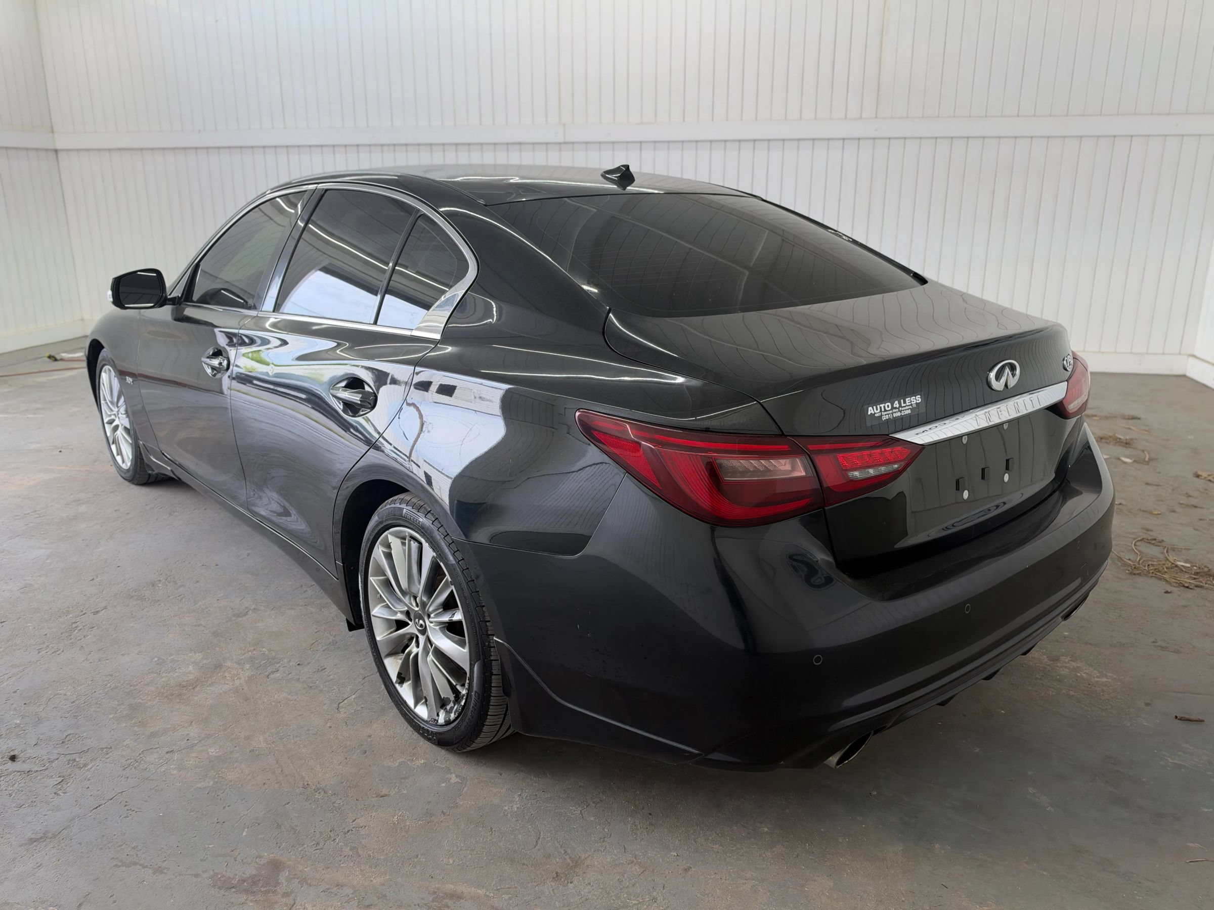 Used 2018 INFINITI Q50 Luxe w/ Essential Package (3.0T Luxe) RWD image 7