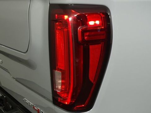 Used 2025 GMC Sierra 1500 AT4X image 37