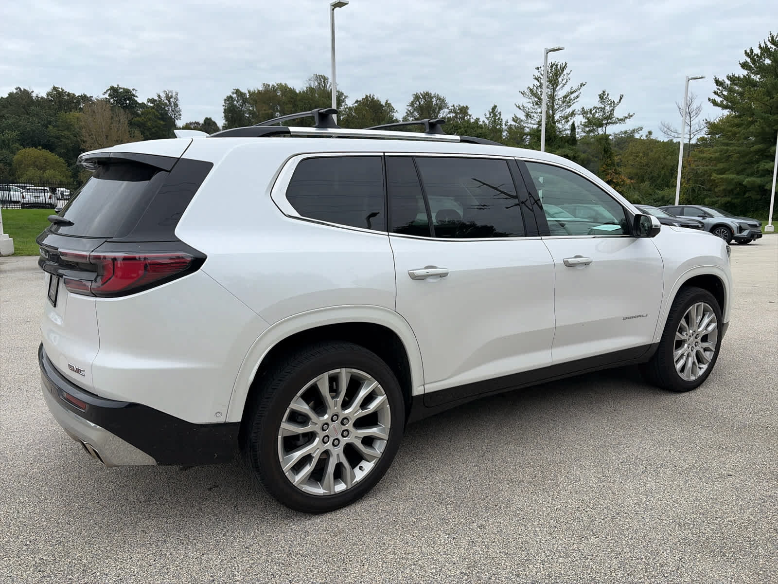 Used 2024 GMC Acadia Denali w/ Super Cruise Package AWD/4WD image 4