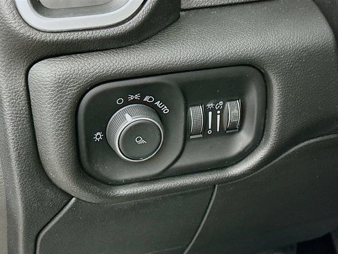 Used 2019 RAM 2500 Big Horn AWD/4WD image 15