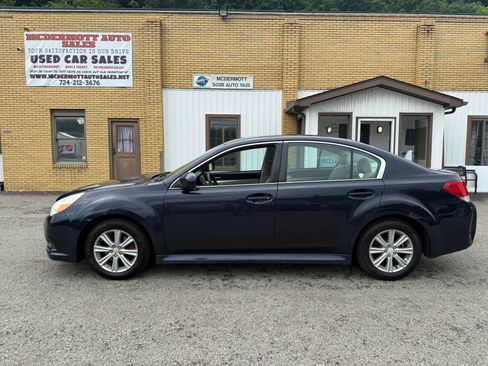 Used 2012 Subaru Legacy 2.5i w/ Alloy Wheel Pkg AWD/4WD image 2