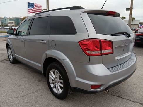 Used 2017 Dodge Journey SXT w/ Comfort/Convenience Group image 5