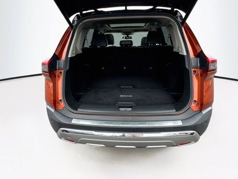 Certified 2022 Nissan Rogue Platinum w/ Head-Up Display Package AWD/4WD image 23