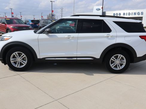 Used 2024 Ford Explorer XLT w/ Class IV Trailer Tow Package AWD/4WD image 9