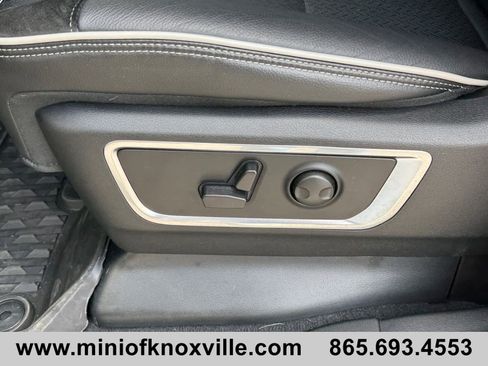 Used 2025 RAM 1500 Laramie w/ Night Edition image 11