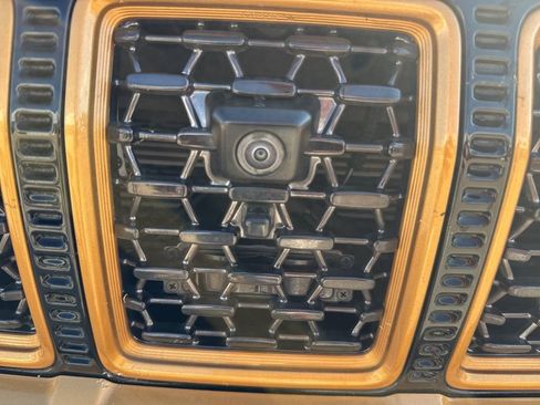 Used 2024 Jeep Grand Wagoneer Series III w/ Quick Order Packagew 28T image 16