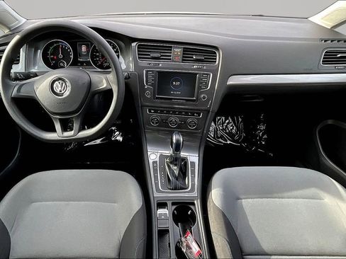 Used 2016 Volkswagen e-Golf SE w/ DC Fast Charging Package FWD image 7
