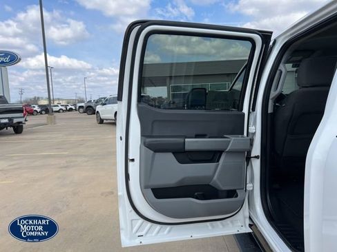 Used 2024 Ford F250 XLT w/ FX4 Off-Road Package image 15