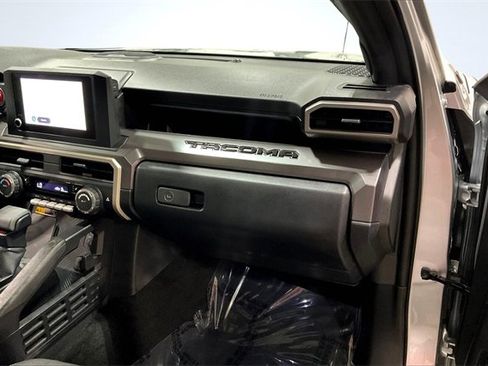 Used 2025 Toyota Tacoma TRD Off-Road w/ TRD Off Road Upgrade Package image 17