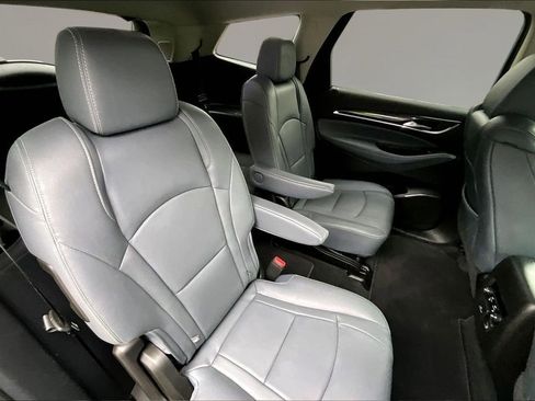 Used 2020 Buick Enclave Premium w/ Sun and Sites Package AWD/4WD image 23