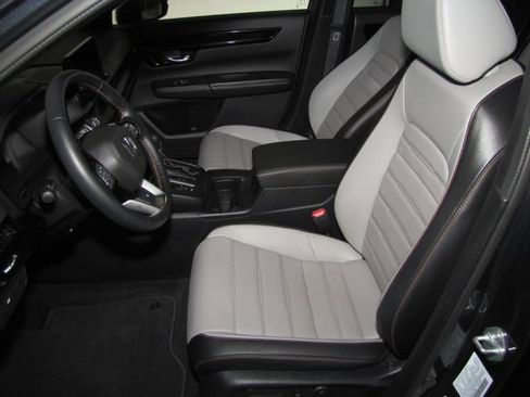 Used 2026 Honda CR-V Sport Touring image 9