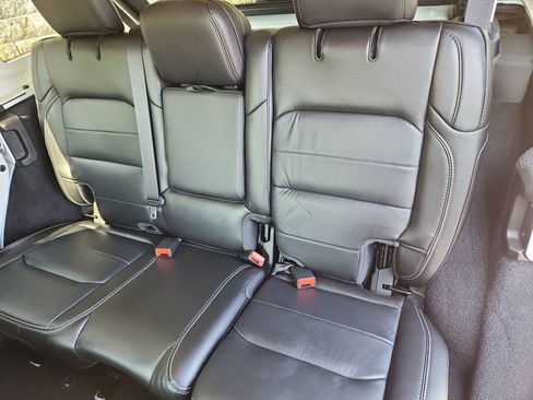 Used 2021 Jeep Wrangler Unlimited Sahara AWD/4WD image 25