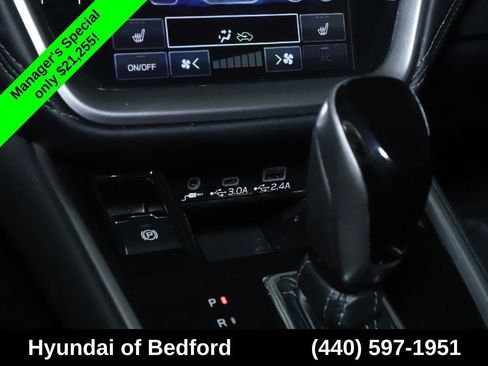 Used 2024 Subaru Outback Premium AWD/4WD image 29