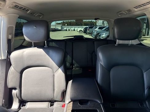 Used 2021 INFINITI QX80 Luxe image 34