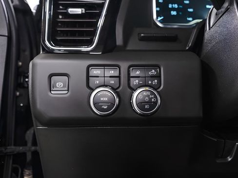Used 2025 GMC Sierra 2500 Denali Ultimate AWD/4WD image 19