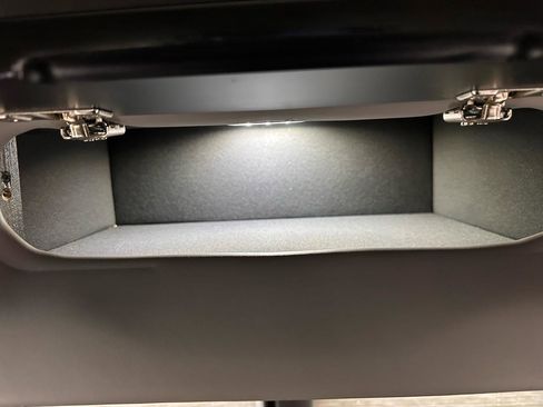 Used 2023 GMC Savana 2500 RWD image 76