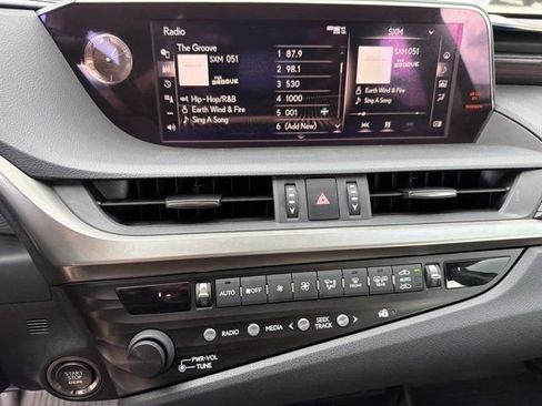 Used 2019 Lexus ES 350 w/ Premium Package FWD image 29