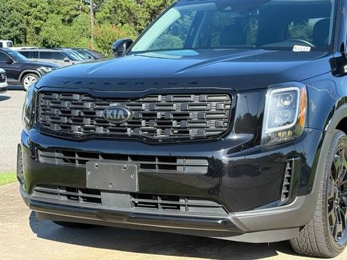 Used 2021 Kia Telluride EX w/ EX Premium Package AWD/4WD image 11