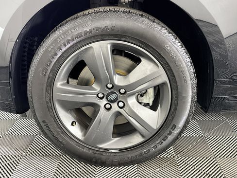 Used 2023 Land Rover Range Rover Velar R-Dynamic S image 67