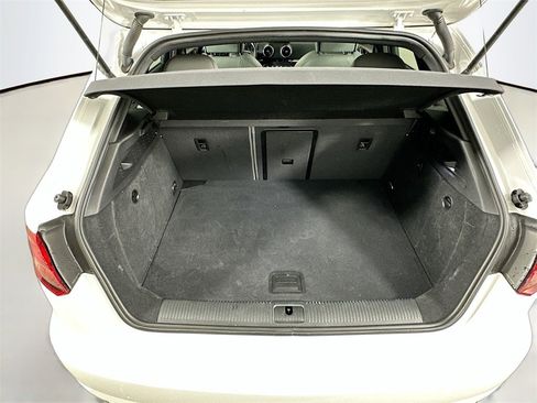 Used 2018 Audi A3 e-tron Premium w/ Sport Package image 32