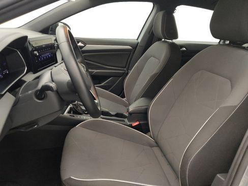 Used 2025 Volkswagen Jetta Sport FWD image 17