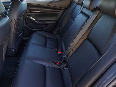 Used 2021 MAZDA MAZDA3 s image 29