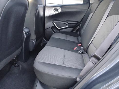 Used 2020 Kia Soul LX image 9