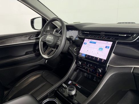 Used 2022 Jeep Grand Cherokee Limited 4xe w/ Luxury Tech Group II image 31