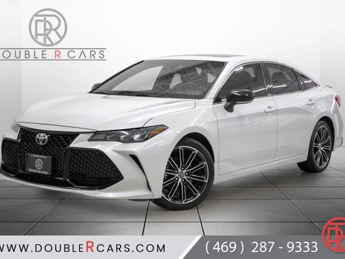 Used 2019 Toyota Avalon XSE image 1