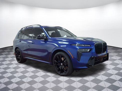 Certified 2023 BMW X7 M60i w/ Executive Package image 6